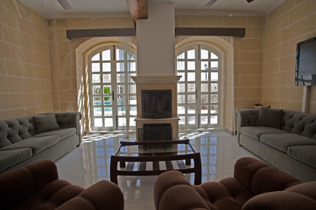 Villa Bernardette Xaghra Exterior photo